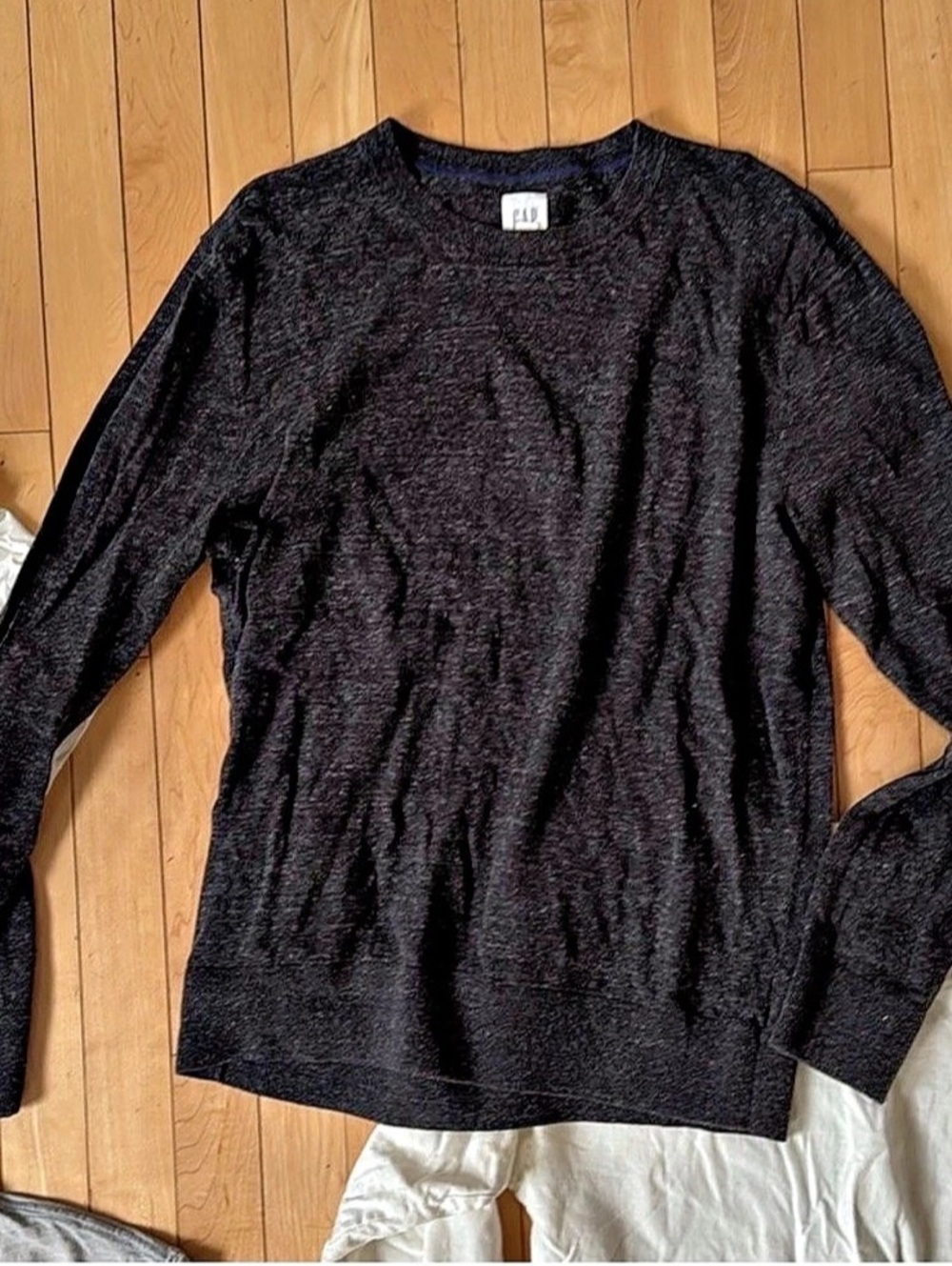 Gap Long Sleeve Tee in Black